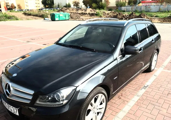 samochody osobowe Mercedes-Benz Klasa C cena 37900 przebieg: 246000, rok produkcji 2012 z Rypin